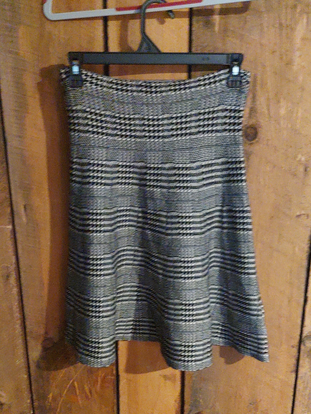 Max Studio Black & White A-Line Knit Skirt